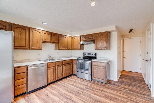 8185 Pepperwood Drive, West Chester, OH 45069