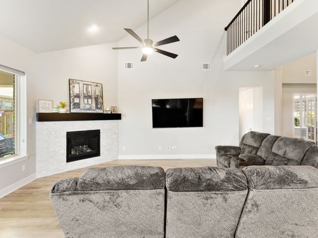 3204 Julian Street, Mansfield, TX 76063