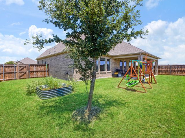 3204 Julian Street, Mansfield, TX 76063