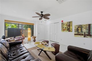 55 Emerald Woods DR C9, Naples, FL 34108