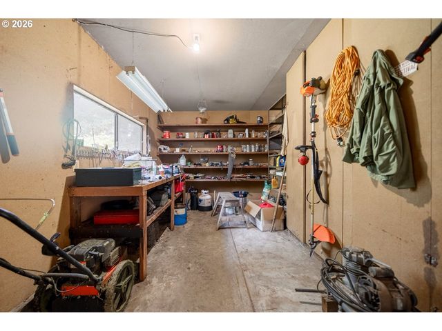 57490 RANDOLPH Rd, Bandon, OR 97411