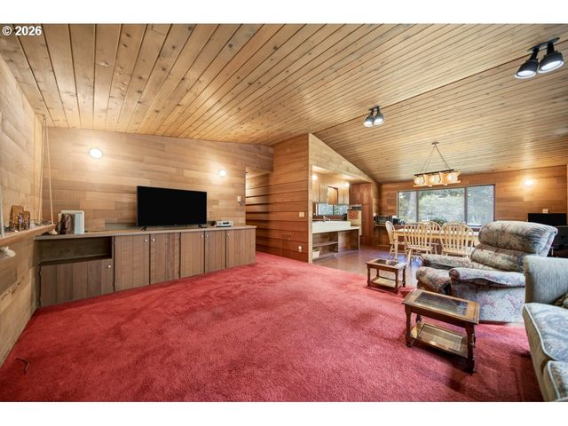 57490 RANDOLPH Rd, Bandon, OR 97411