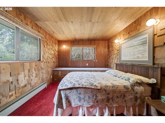 57490 RANDOLPH Rd, Bandon, OR 97411