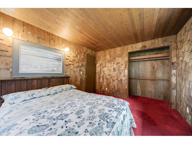 57490 RANDOLPH Rd, Bandon, OR 97411