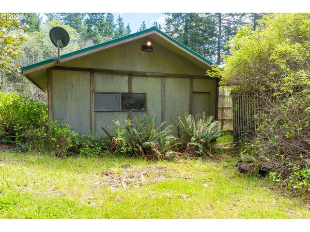 57490 RANDOLPH Rd, Bandon, OR 97411