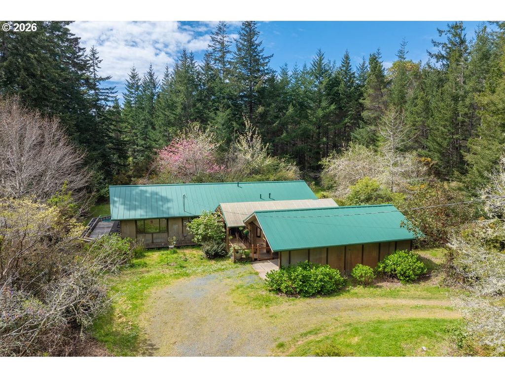 57490 RANDOLPH Rd, Bandon, OR 97411