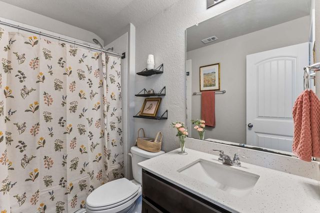 124 Moravia RD, Georgetown, TX 78626