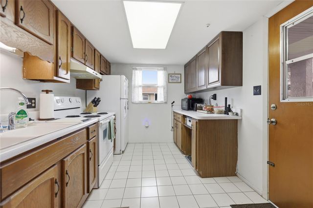 210 ELMWOOD AVENUE 350, Deland, FL 32724