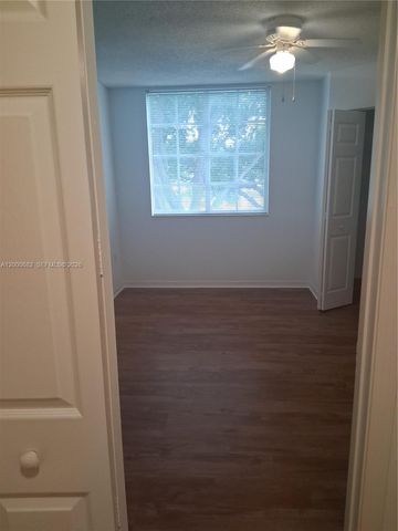 620 SW 111th Ave 203, Pembroke Pines, FL 33025