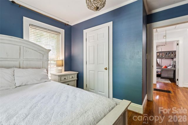 2224 Dundeen Street, Charlotte, NC 28216