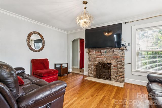 2224 Dundeen Street, Charlotte, NC 28216