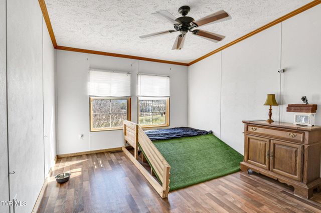 704 North Country Lane, Kodak, TN 37764