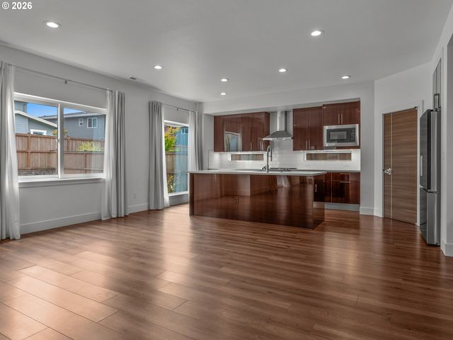 3972 Se 76TH Ave, Hillsboro, OR 97123