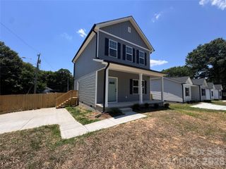 401 N Firestone Street, Gastonia, NC 28052