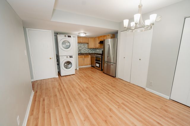 10W Fernwood Drive, Bolingbrook, IL 60440