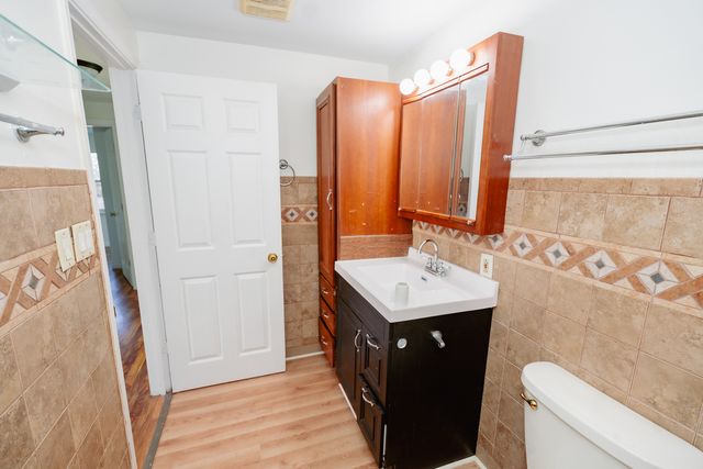 10W Fernwood Drive, Bolingbrook, IL 60440