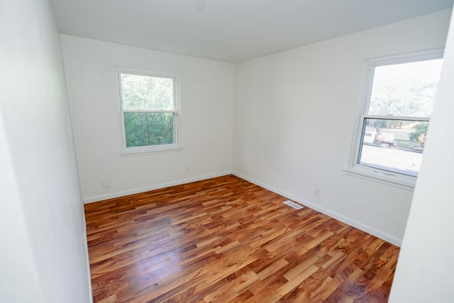 10W Fernwood Drive, Bolingbrook, IL 60440
