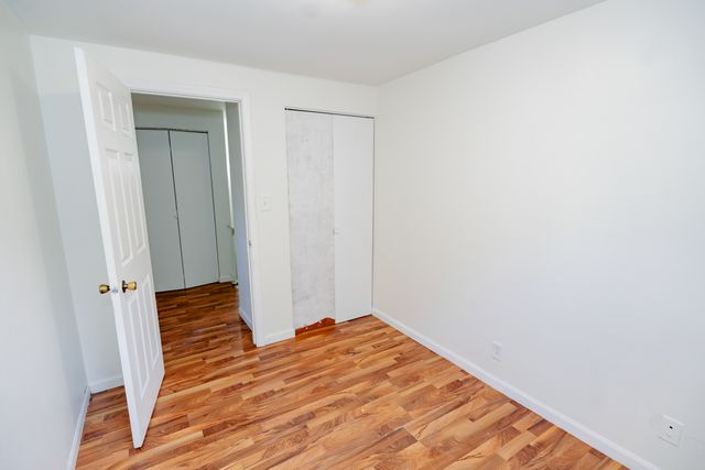 10W Fernwood Drive, Bolingbrook, IL 60440