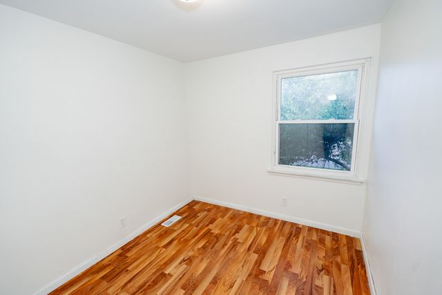 10W Fernwood Drive, Bolingbrook, IL 60440