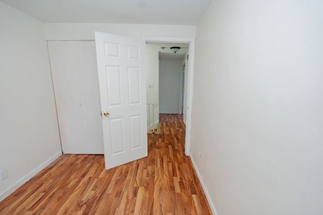 10W Fernwood Drive, Bolingbrook, IL 60440