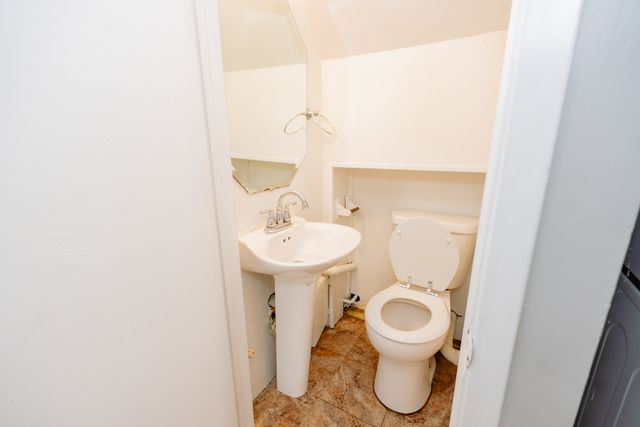 10W Fernwood Drive, Bolingbrook, IL 60440