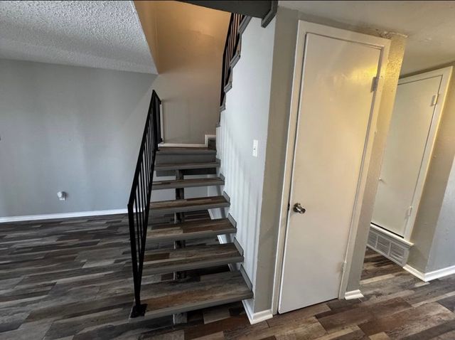 6329 Walraven Circle, Fort Worth, TX 76133