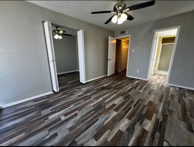 6329 Walraven Circle, Fort Worth, TX 76133