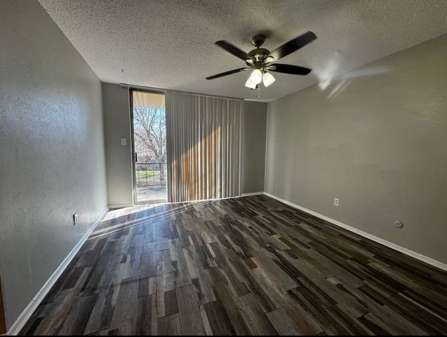 6329 Walraven Circle, Fort Worth, TX 76133