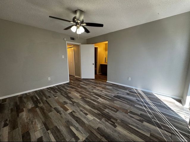 6329 Walraven Circle, Fort Worth, TX 76133