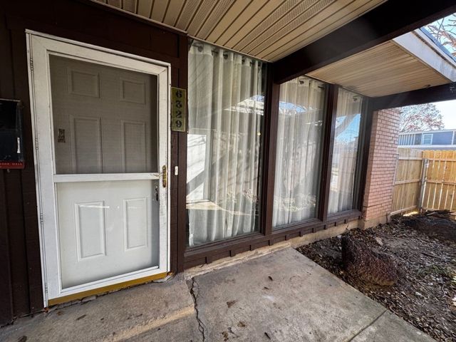 6329 Walraven Circle, Fort Worth, TX 76133