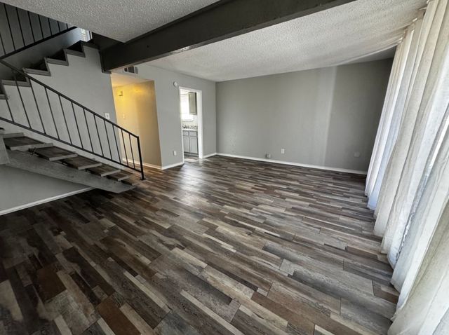 6329 Walraven Circle, Fort Worth, TX 76133