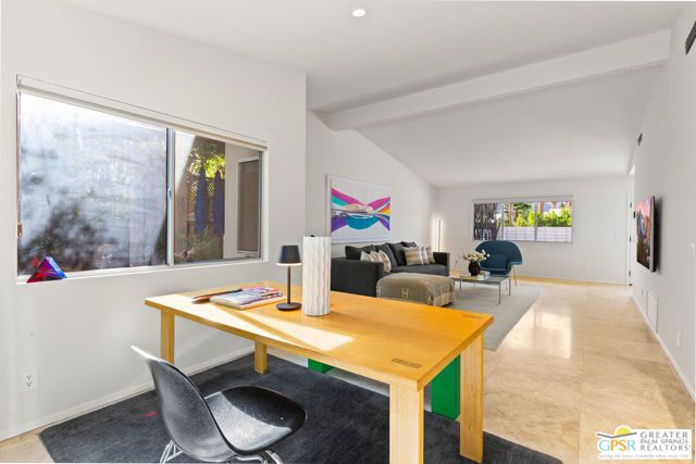 530 N Calle Rolph, Palm Springs, CA 92262