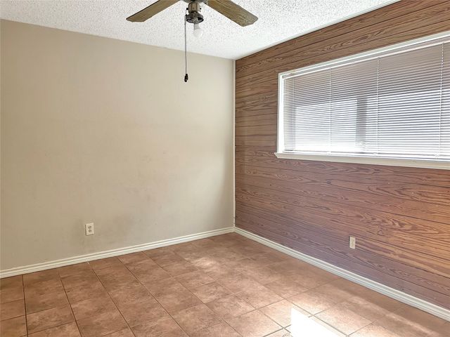 812 Monique, Cedar Hill, TX 75104