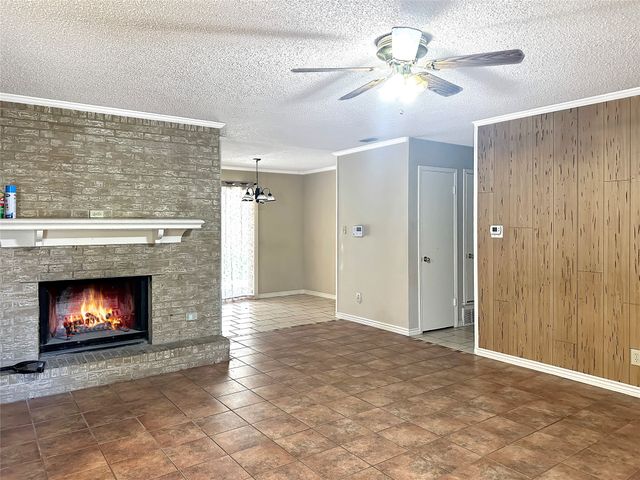 812 Monique, Cedar Hill, TX 75104