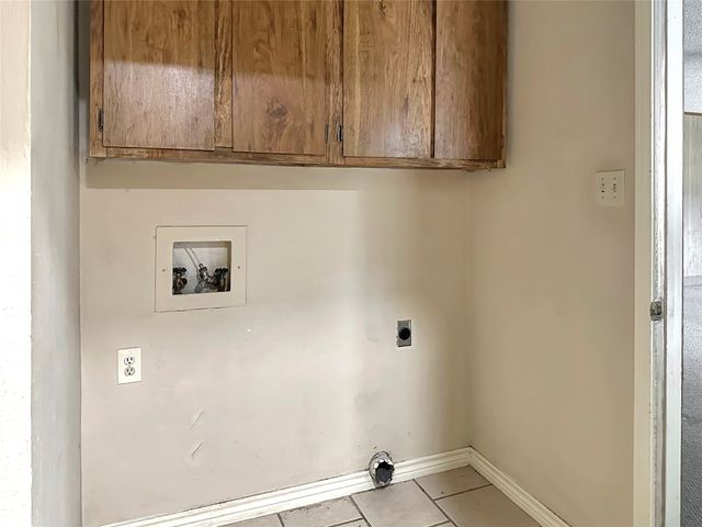 812 Monique, Cedar Hill, TX 75104