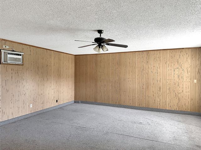 812 Monique, Cedar Hill, TX 75104
