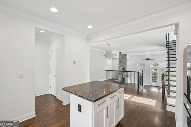 255 Southerland Terrace 204, Atlanta, GA 30307