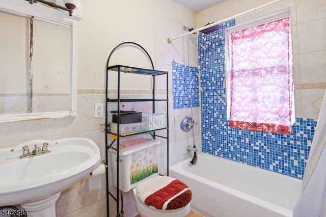 233 Meeker Ave, Newark City, NJ 07112