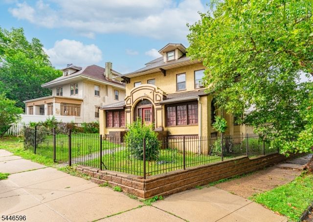 233 Meeker Ave, Newark City, NJ 07112