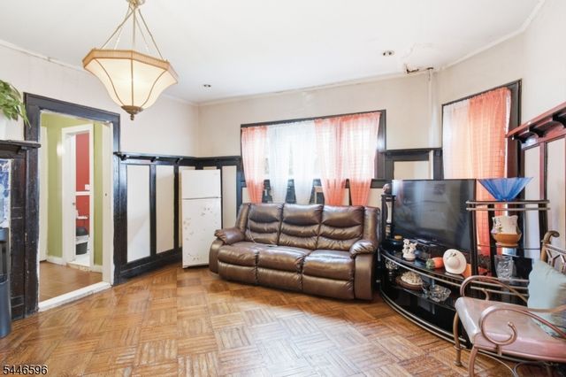 233 Meeker Ave, Newark City, NJ 07112