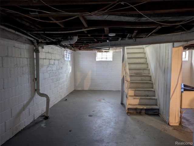 5900 Cadieux Road, Detroit, MI 48224