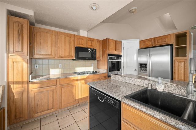 716 N 8th St, Cheney, WA 99004