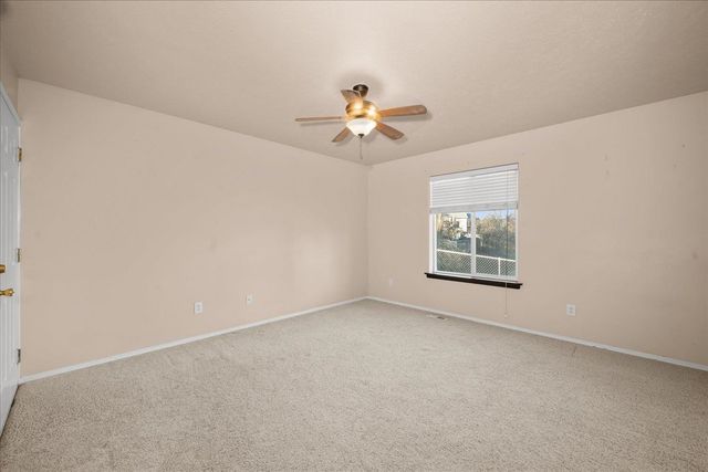 716 N 8th St, Cheney, WA 99004