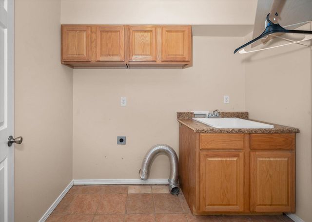 716 N 8th St, Cheney, WA 99004