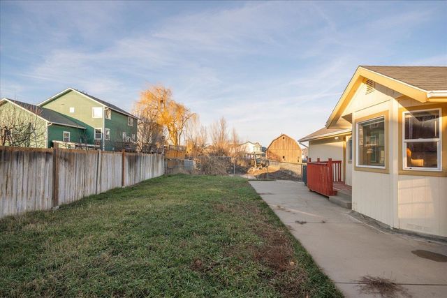 716 N 8th St, Cheney, WA 99004