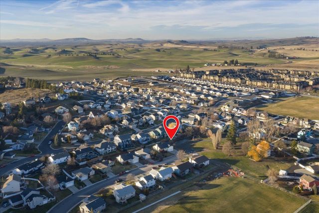 716 N 8th St, Cheney, WA 99004