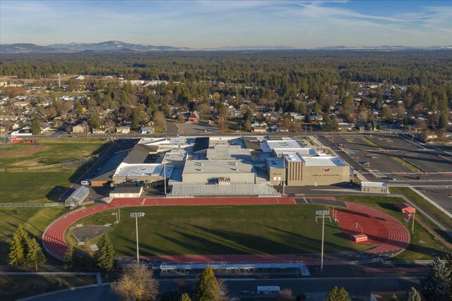 716 N 8th St, Cheney, WA 99004