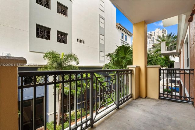 8395 SW 73rd Ave 115, Miami, FL 33143