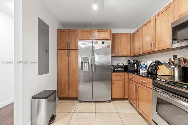 8395 SW 73rd Ave 115, Miami, FL 33143