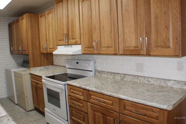 2006 Sherwood Lane, Pueblo, CO 81005
